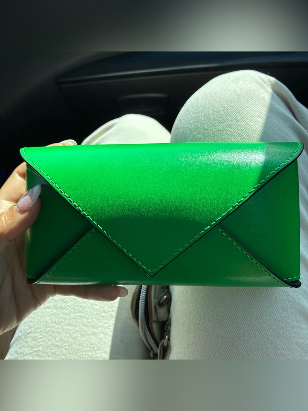 Bottega Veneta Emerald Green Oval Sunglasses with Gold Temples - Picture 8 of 9